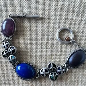 Bracelet Silver Tone Peace Signs Faux Stone 7”